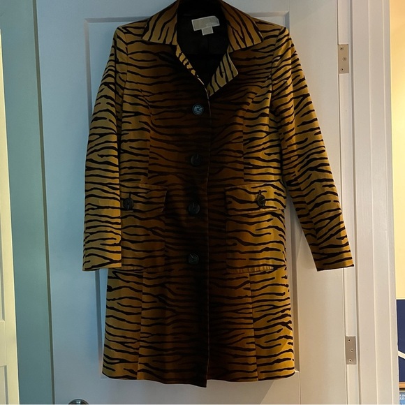 Michael Kors Divine Tiger Animal Print Trench Coat - Picture 5 of 11